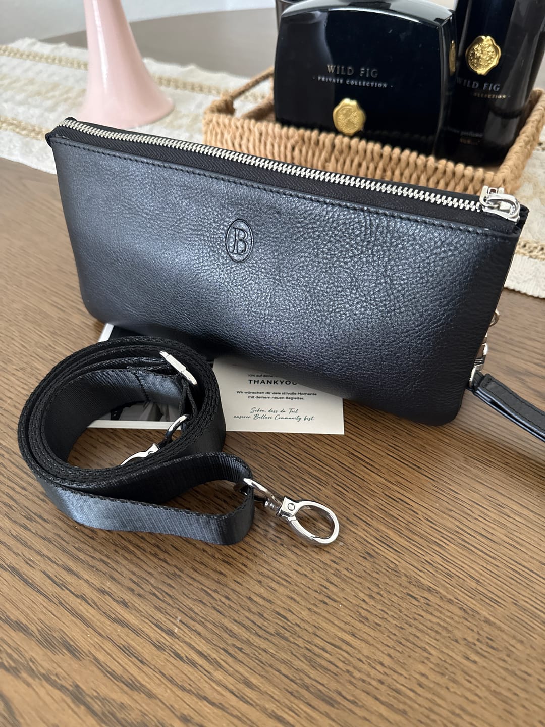 Customer photo review of Belluvi Duo Pouch