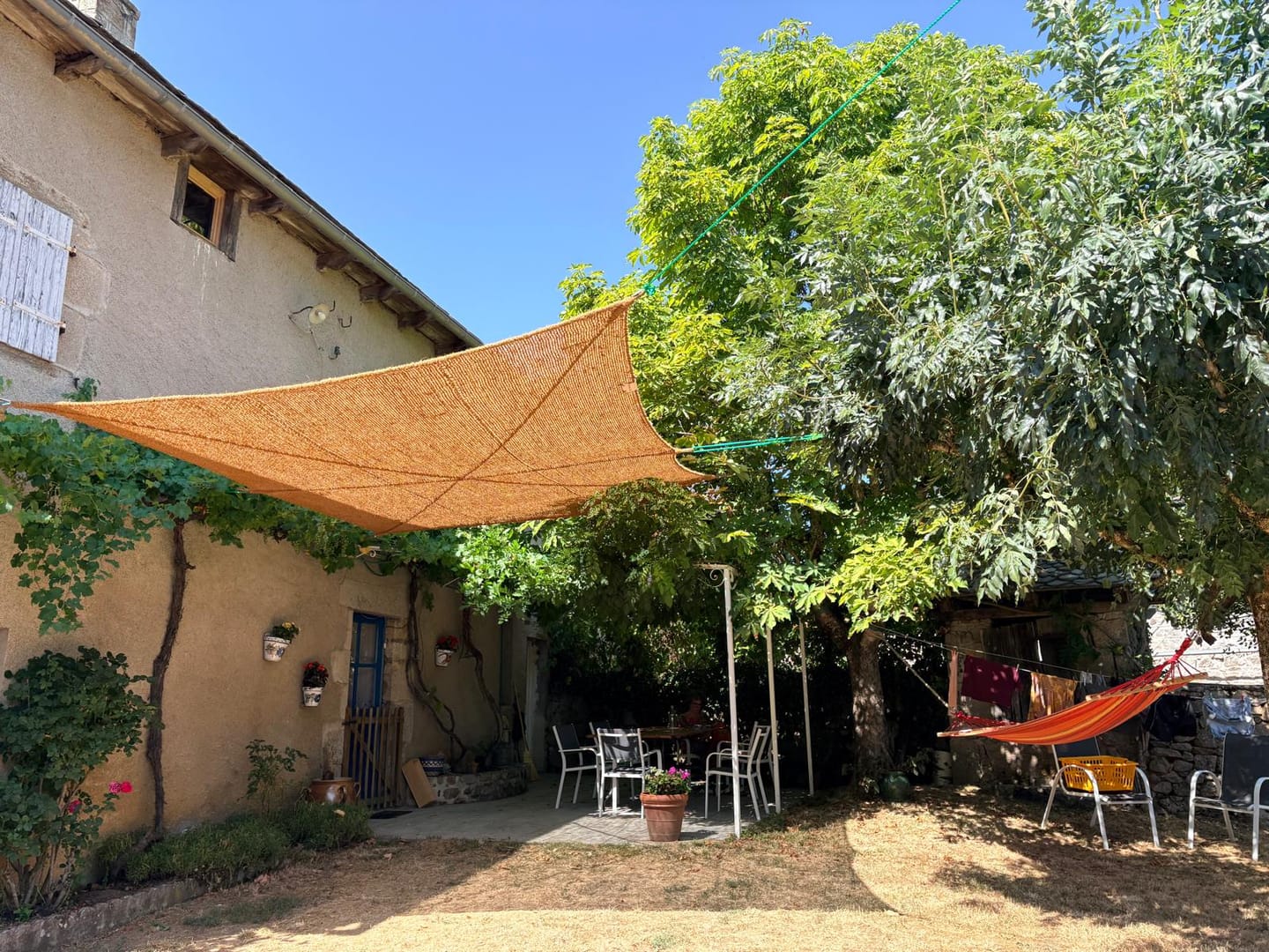 Customer photo review of Voile d'ombrage en fibre de coco