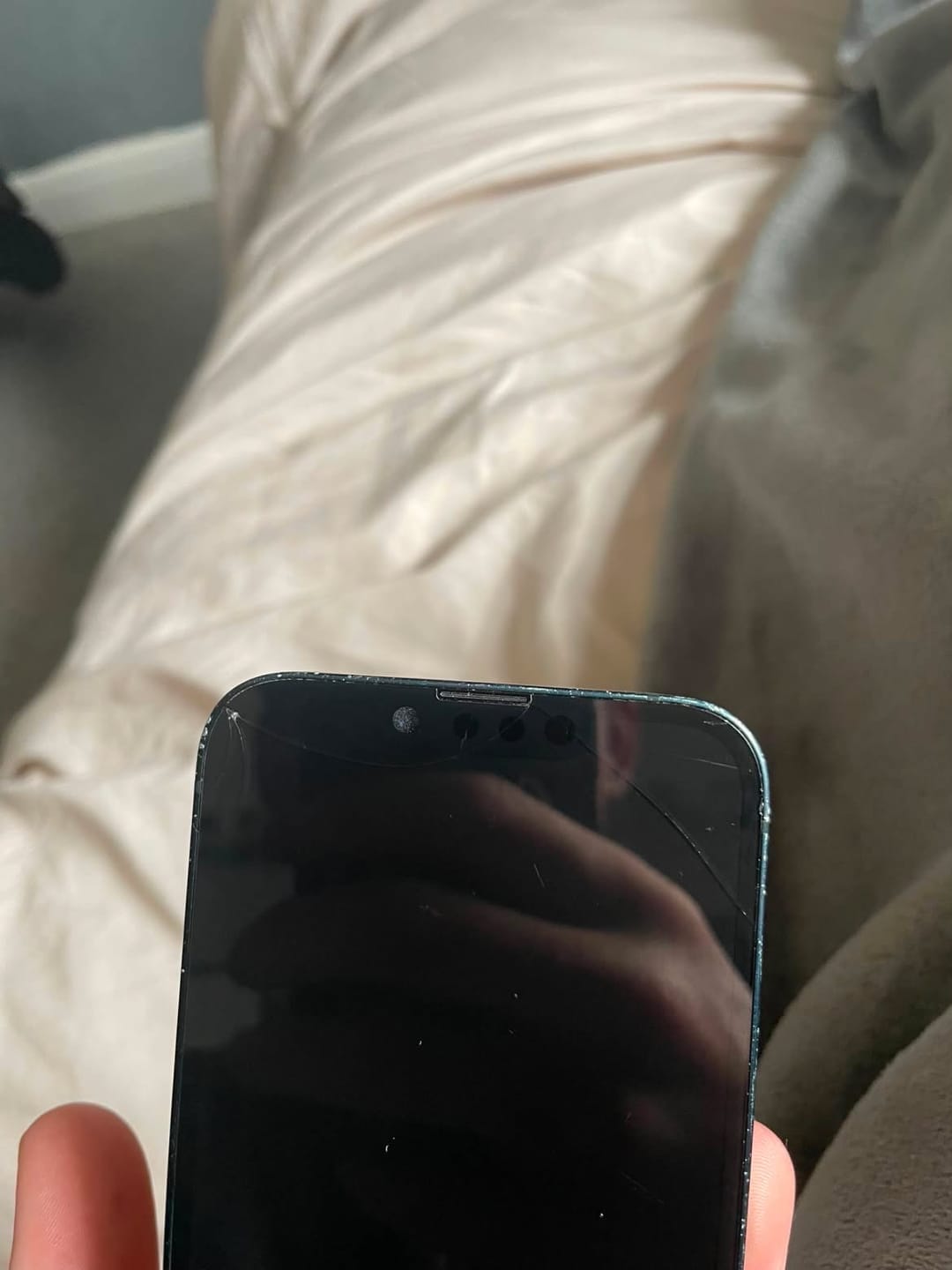 Customer photo review of Apple iPhone 14 - Unlocked