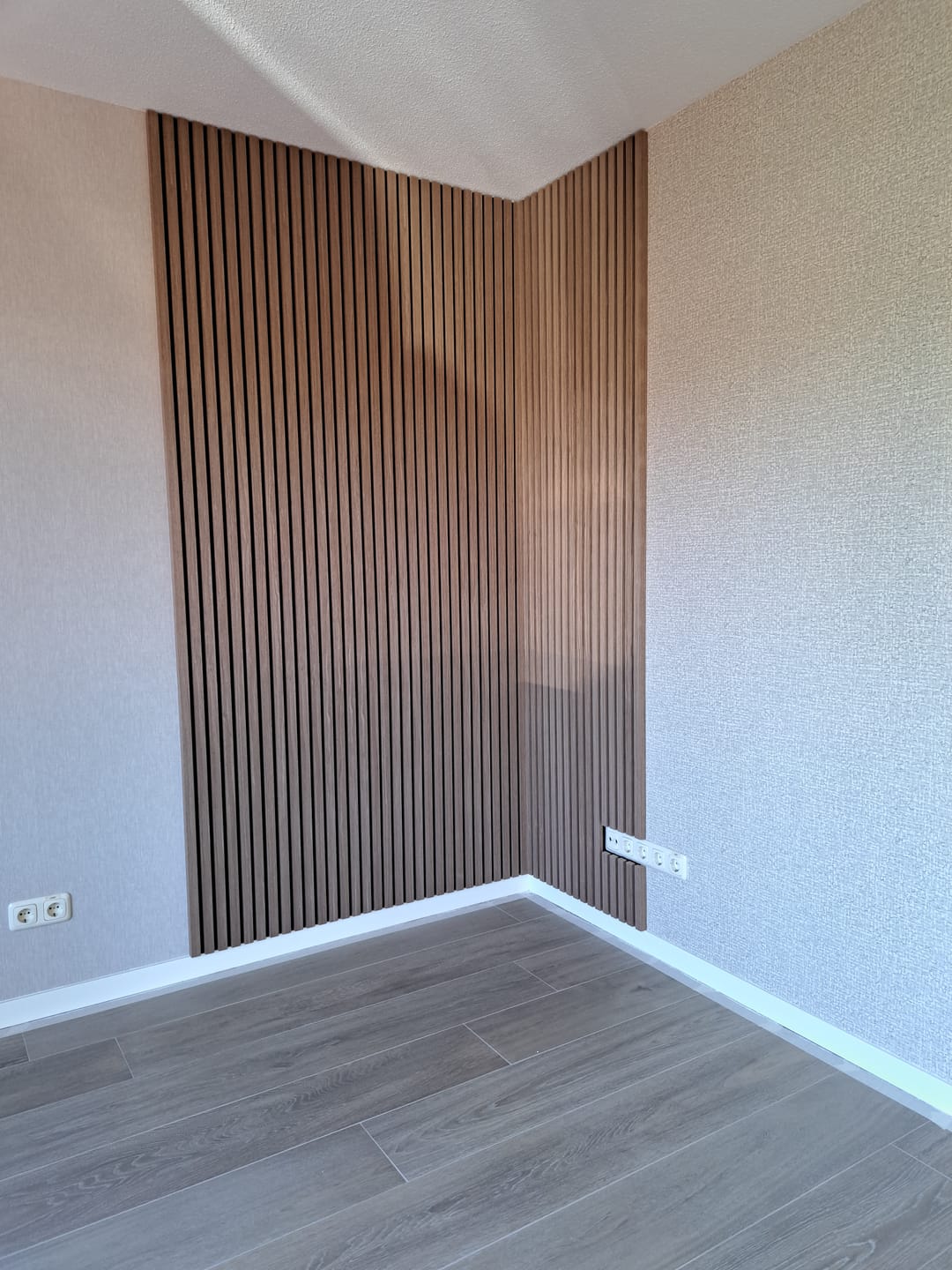 Customer photo review of AkuPanel Mokka-Hout-sample