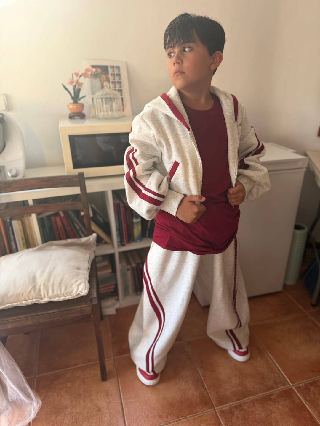 Customer photo review of Aelfric Eden Cropped Contrast Stripe Zip Up Hoodie