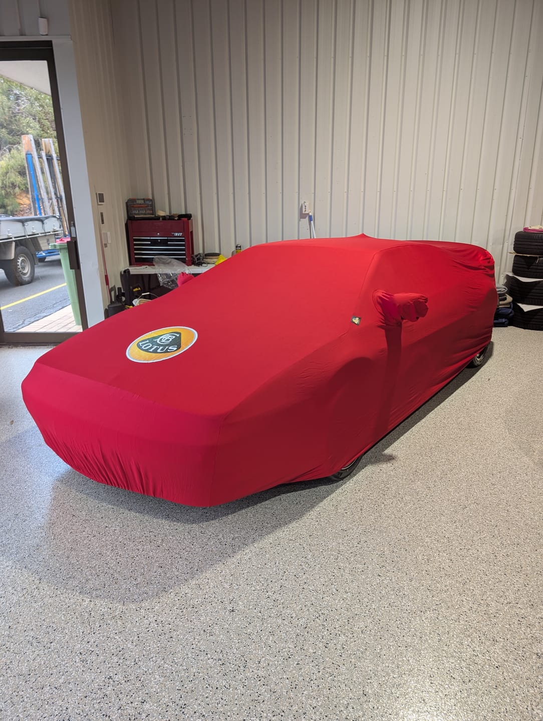 Customer photo review of 1995-2004 Lotus Esprit, S4S 2 mirrors Purfit Indoor Custom Car Cover
