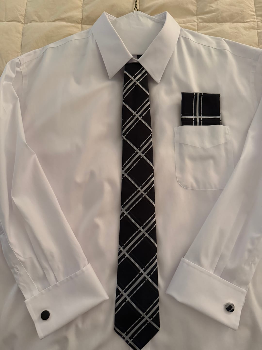 Customer photo review of Barry. Wang Black White Striped Silk Tie Handkerchief Cufflinks Set