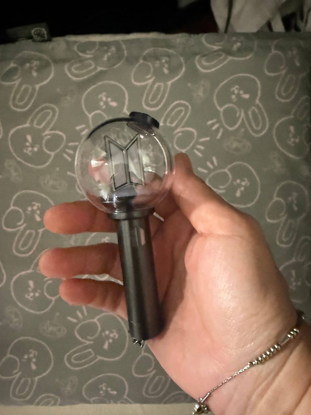 Customer photo review of BTS - OFFICIAL LIGHT STICK VER.4 KEYRING