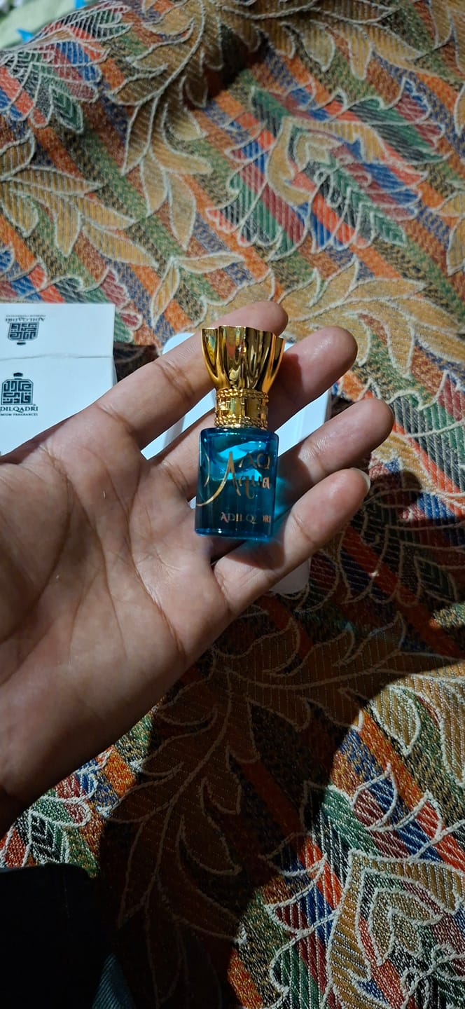 Customer photo review of AQ Aqua Luxury Attar Perfume
