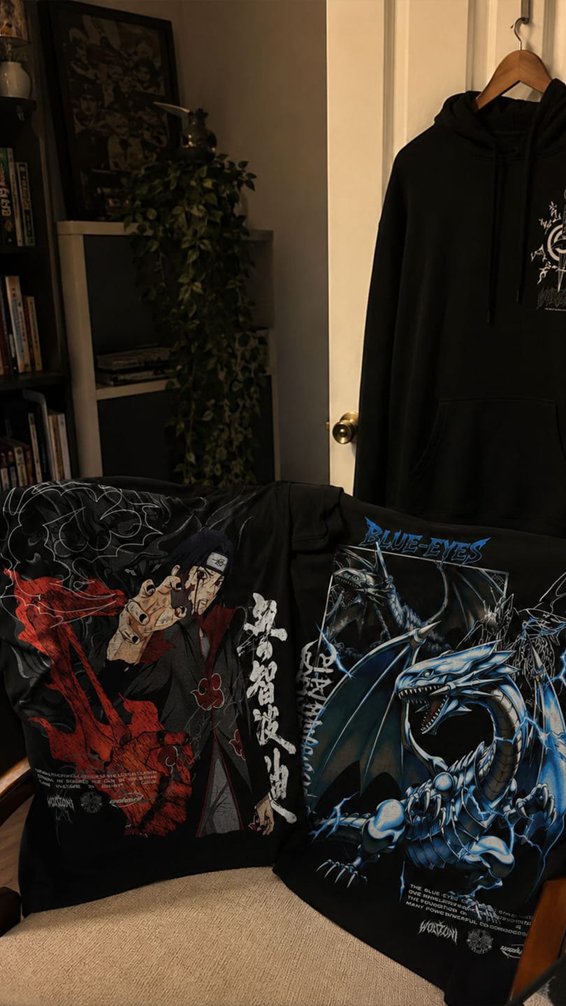 Customer photo review of Yu Gi Oh! | Blue-Eyes White Dragon Heavyweight T-Shirt