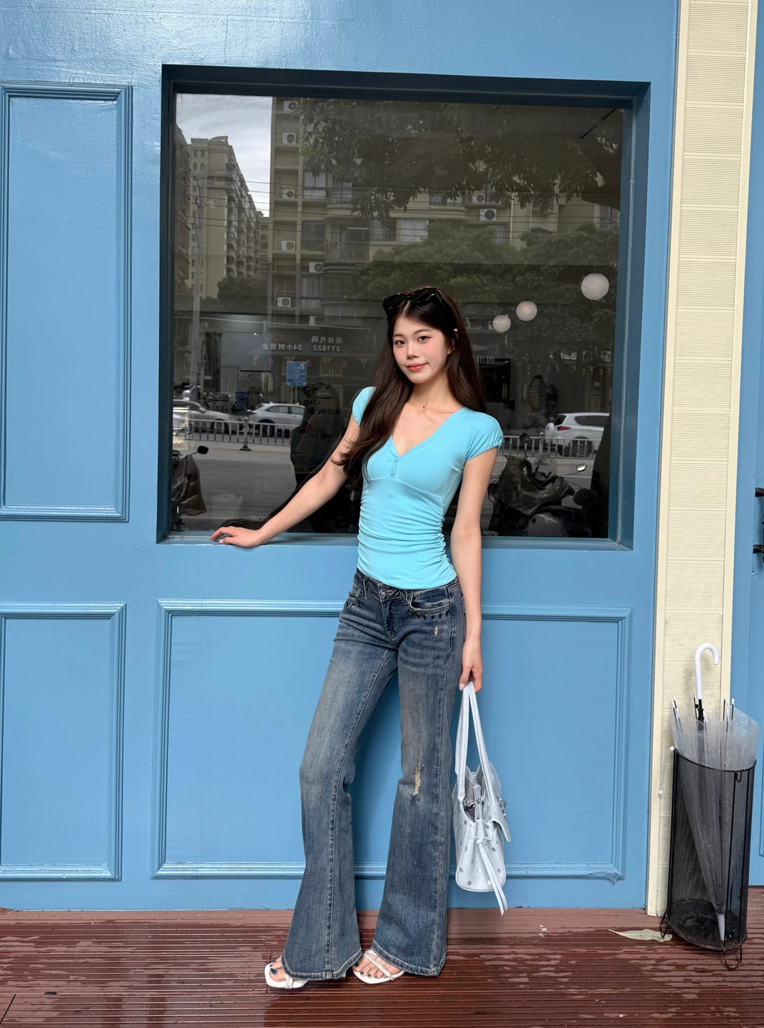 Customer photo review of IAMXIAA Ruched V-Neck Button Front Slim Fit Short Sleeve Stretch Tee