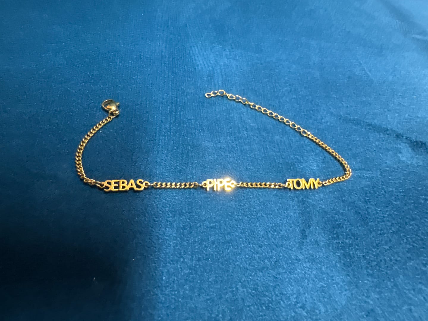 Customer photo review of Pulsera personalizada con nombre