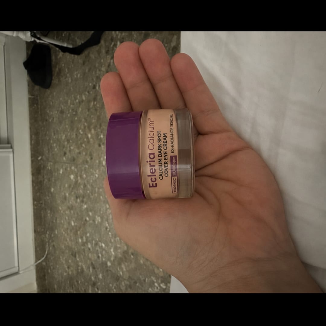 Customer photo review of Ecleria Calcium Eye Cream
