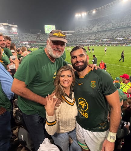 Customer photo review of Springboks 95 LS V-neck Knit-Ivory
