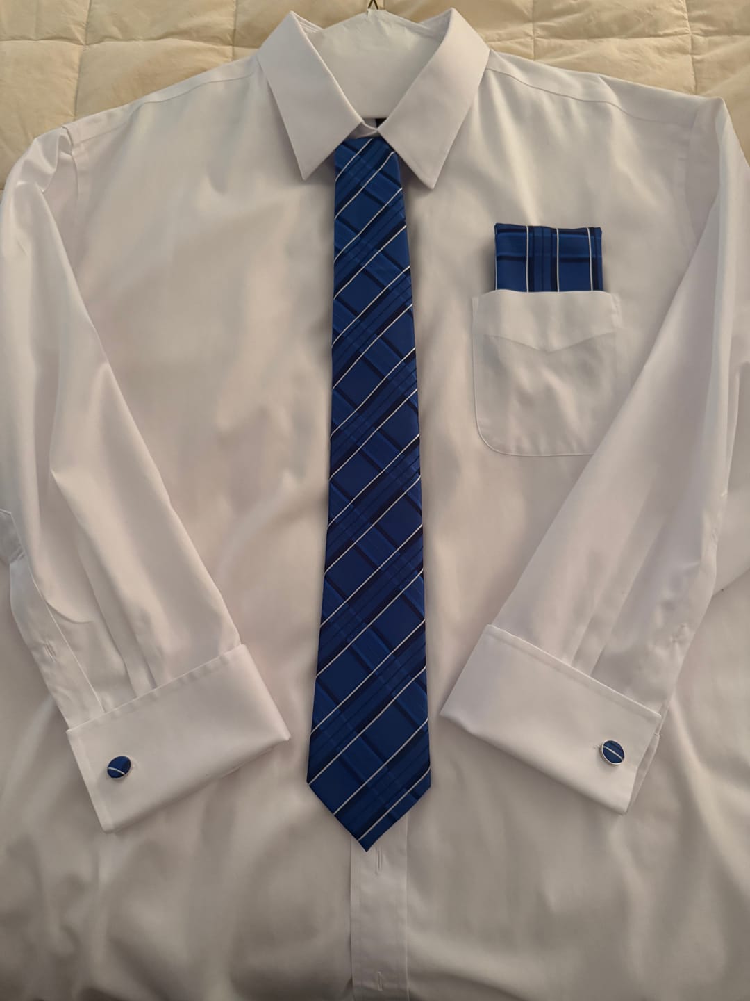 Customer photo review of Ties2you Silk Blue Tie Plaid Silk Mens Necktie Pocket Square Cufflinks Set