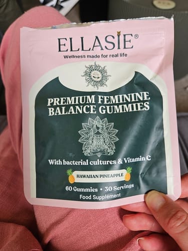 Customer photo review of Pineapple Probiotic Gummies for Women with Vitamin C