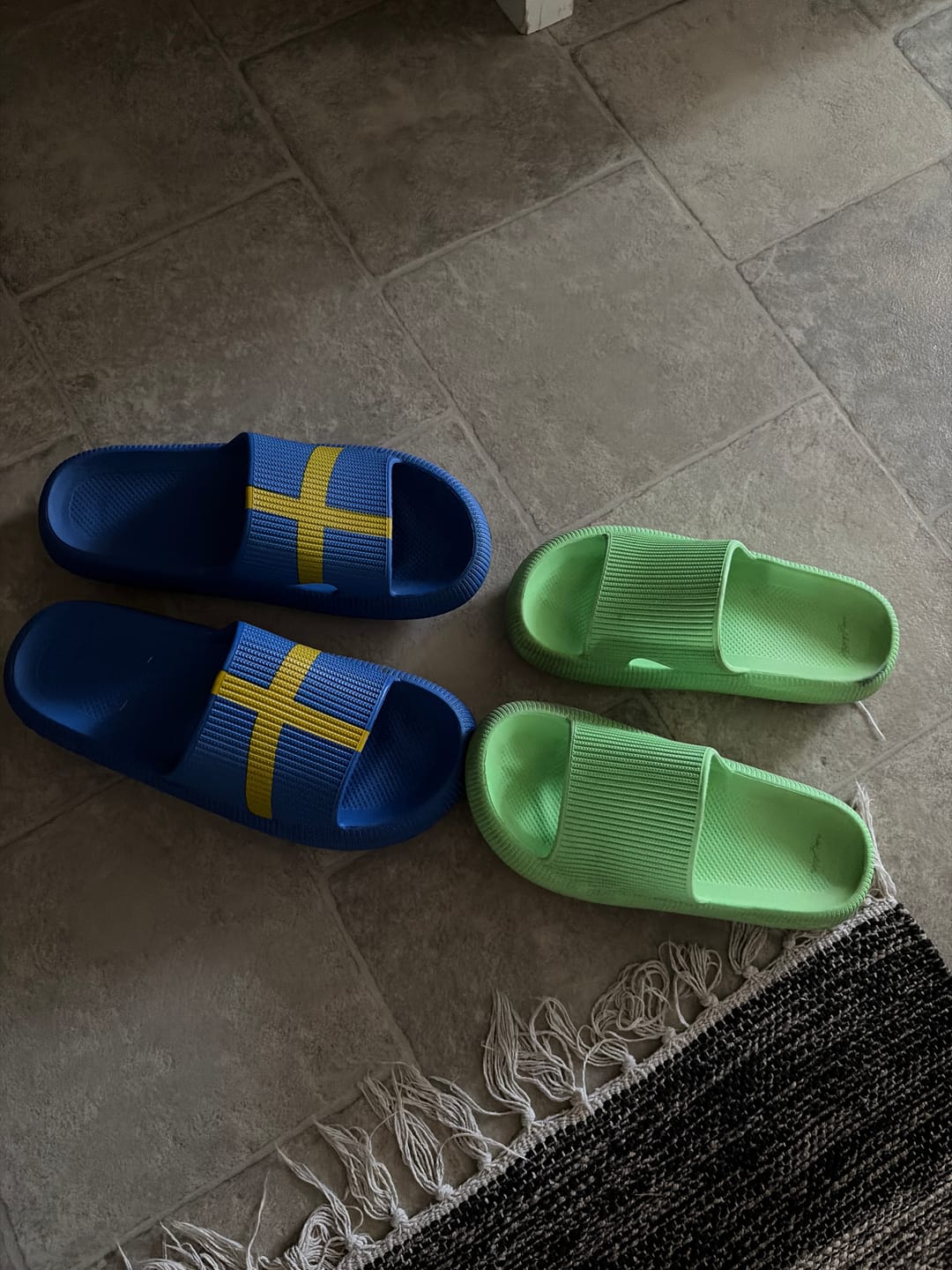 Customer photo review of HappyFlops World Cup