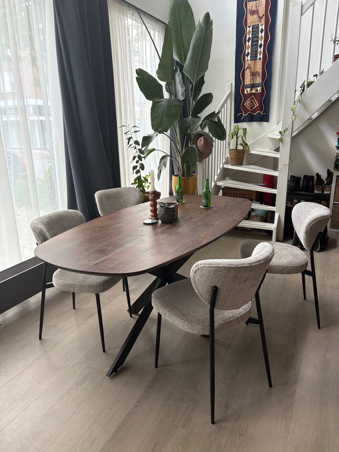 Customer photo review of Eettafel Arlune - Deens Ovaal - Acaciahout - 180 cm