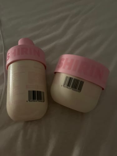 Customer photo review of Body Scrub Glazed Strawberry Butter Cream