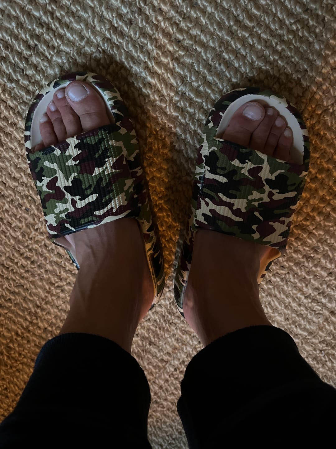 Customer photo review of HappyFlops Limited Editions