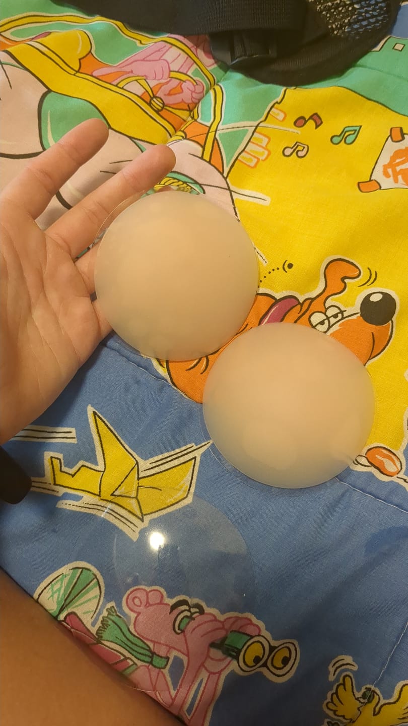Customer photo review of Pezoneras Círculos sin Adhesivo