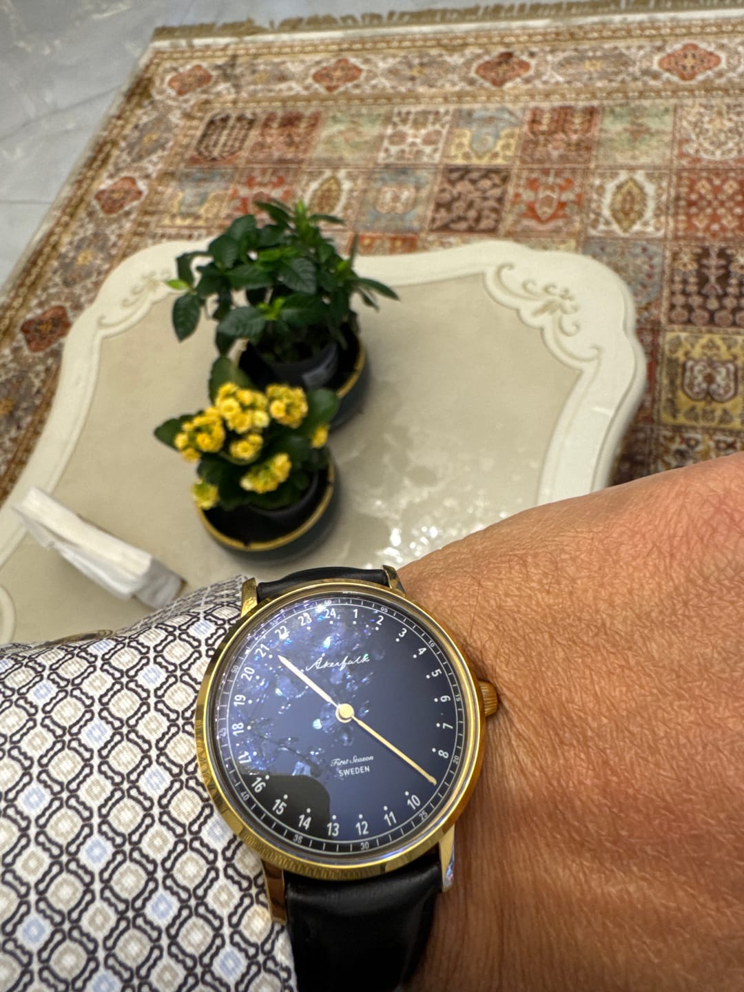 Customer photo review of First Season Gold Black with Black Leather