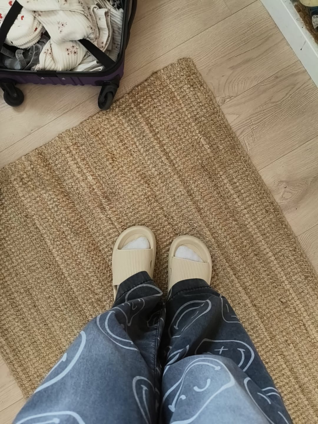 Customer photo review of HappyFlops Original