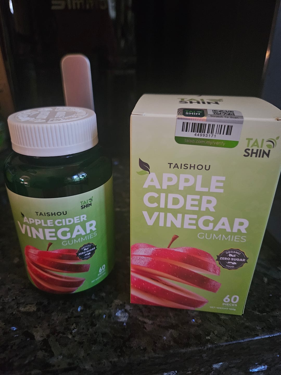 Customer photo review of Taishou Apple Cider Gummies