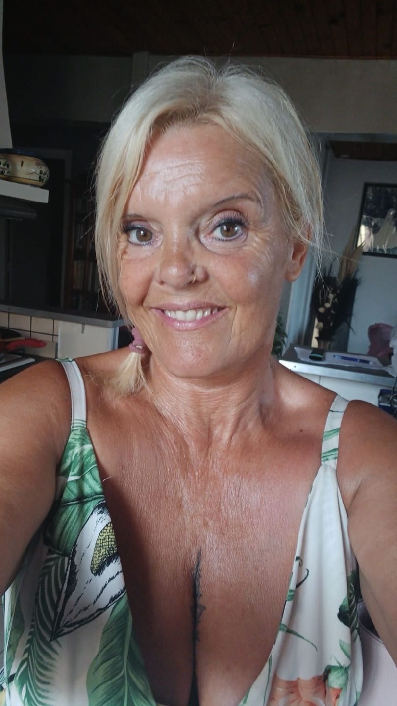 Customer photo review of Happy Méno -