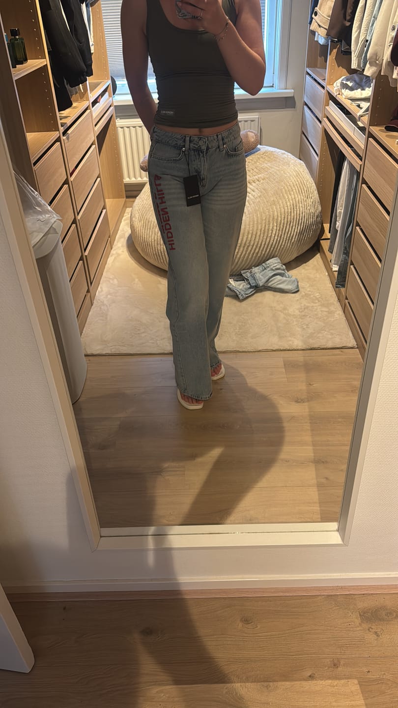 Customer photo review of RED EMBROIDERED LOGO JEANS
