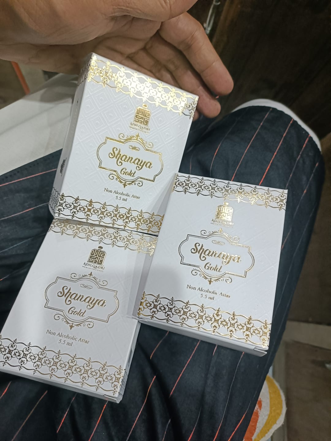 Customer photo review of Shanaya Gold Luxury Gourmand Attar Perfume