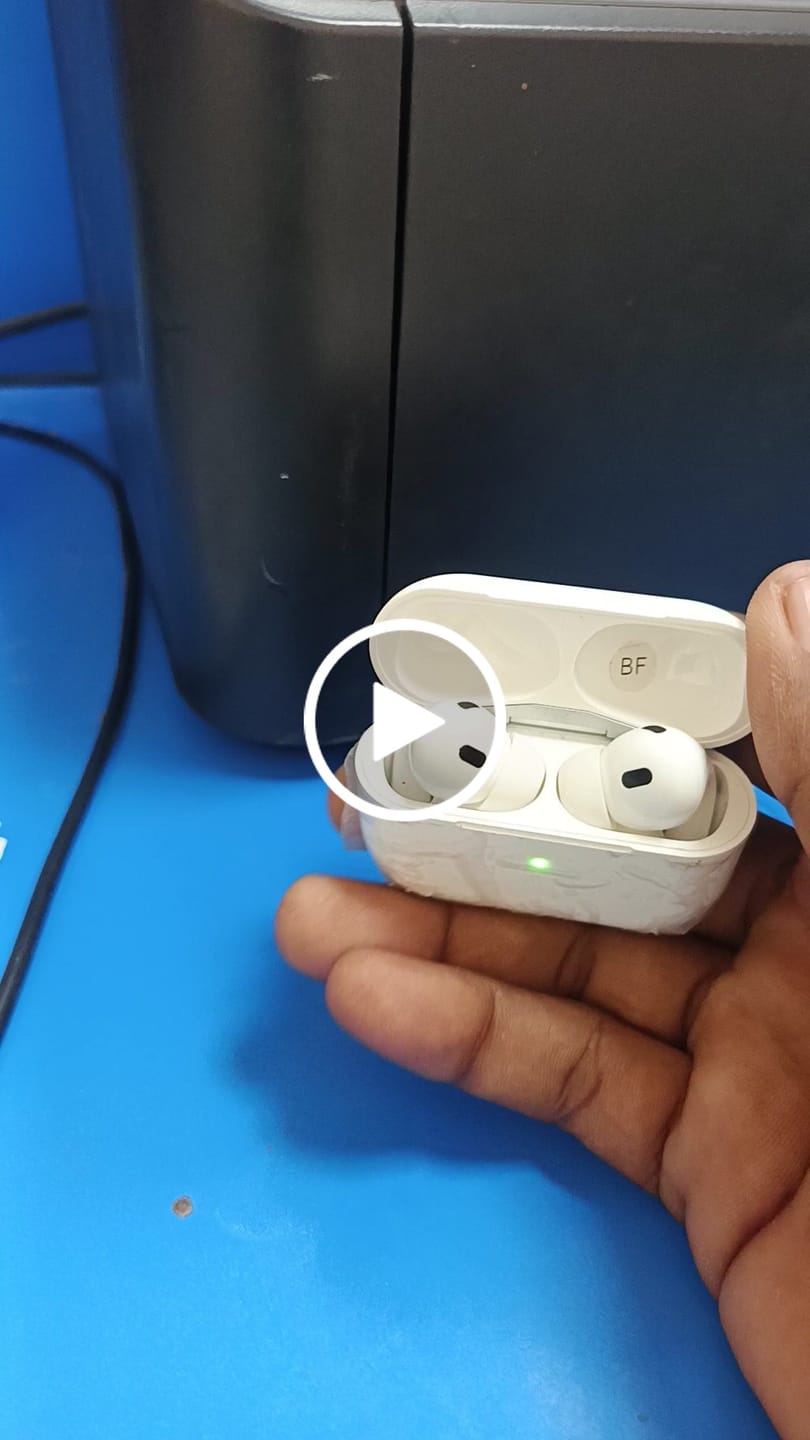 Customer video review of LOT Earbuds - Random Color