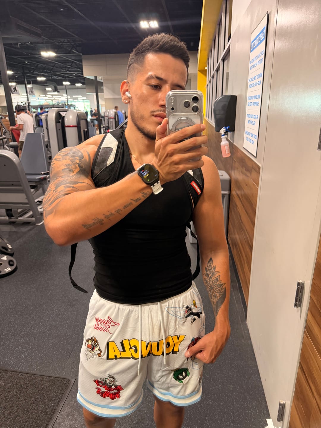 Customer photo review of 1071 - Looney Tunes Embroidered Patch Shorts