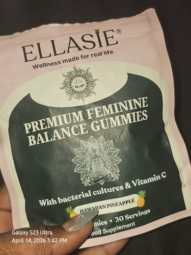 Customer photo review of Pineapple Probiotic Gummies for Women with Vitamin C