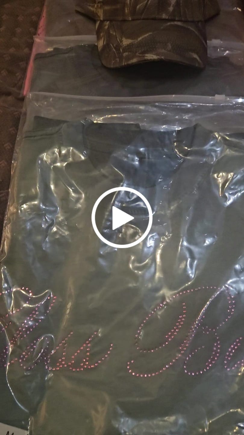 Customer video review of Stormy Grey Gloss Babe T-Shirt