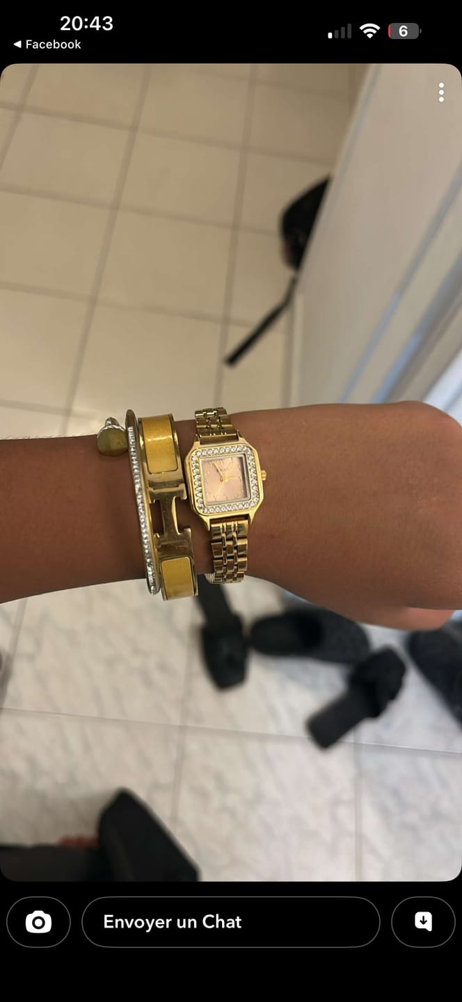 Customer photo review of LA PEACH MONTRE DORÉ AVEC CHIFFRES ARABES