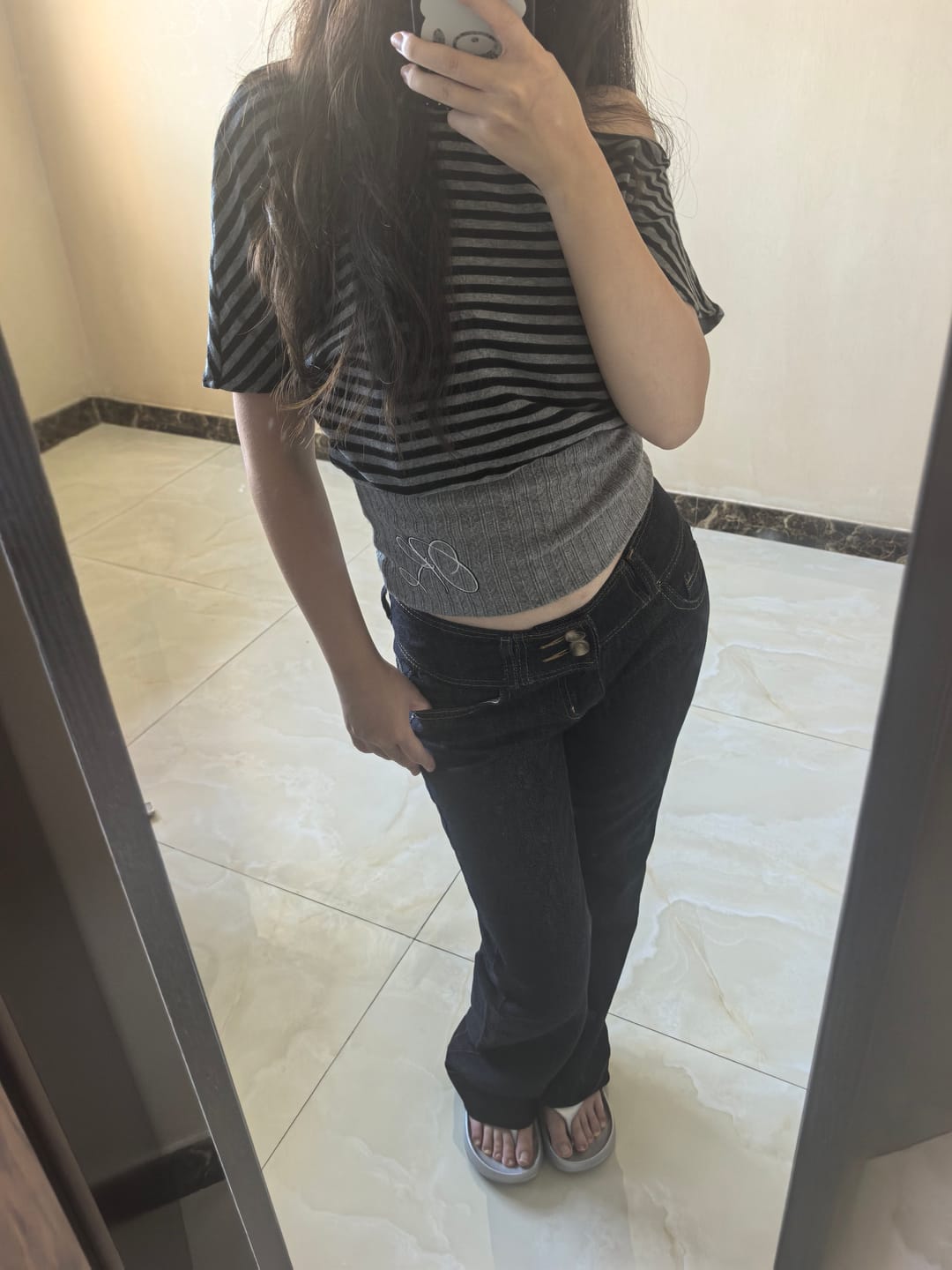Customer photo review of Rase le sol Off-Shoulder Striped Paneled Waist Top
