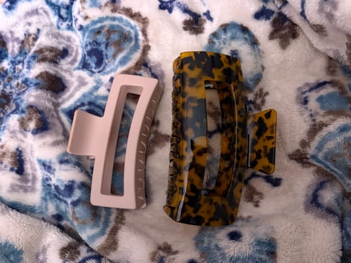 Customer photo review of 3XL Dreamy Claw Clip