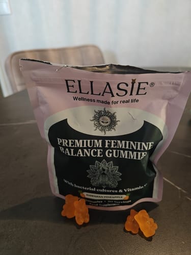 Customer photo review of Pineapple Probiotic Gummies for Women with Vitamin C
