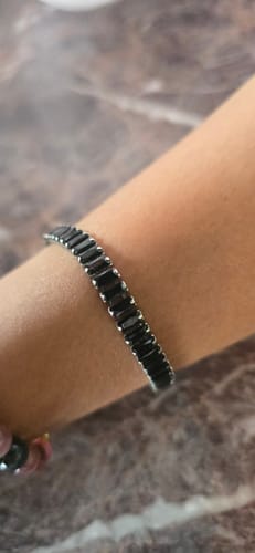 Customer photo review of Noir Baguette Bracelet