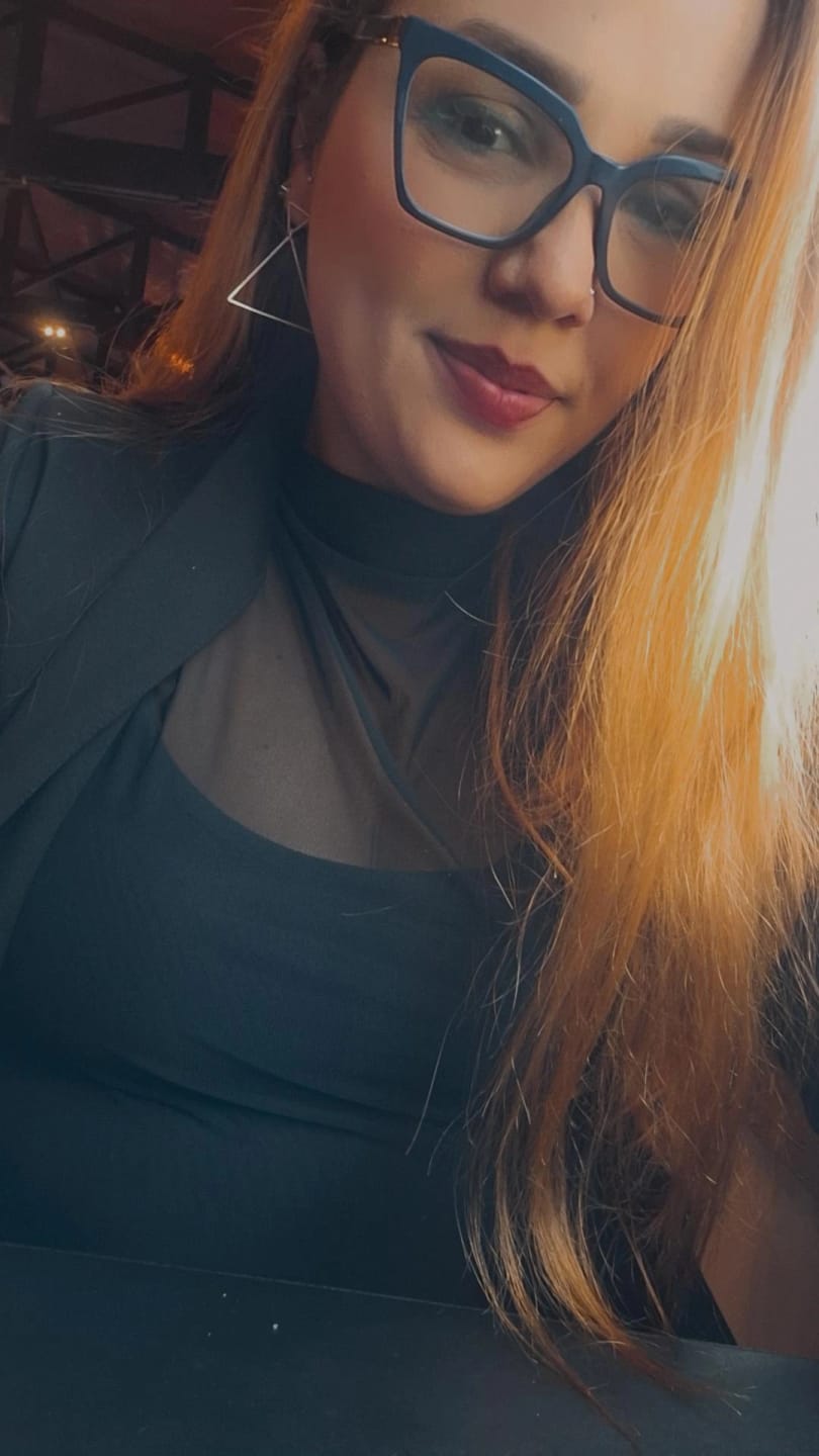 Customer photo review of Máscara Para Cílios Big No Panda Olive Green - Vizzela - Verde