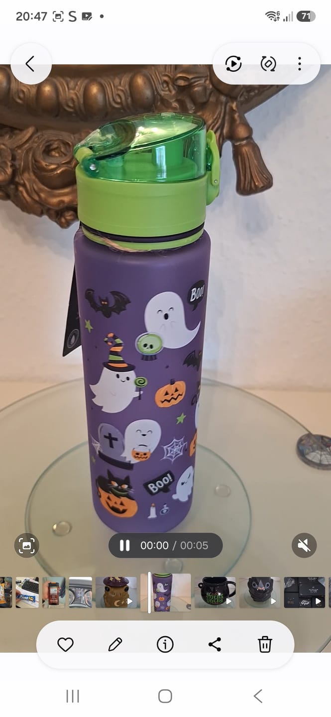 Customer photo review of Spooky Trinkflasche Summerween 600 ml – Pop Top Wasserflasche