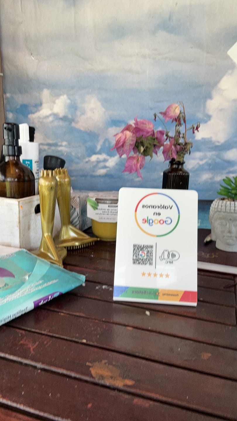 Customer photo review of Expositor Reseñas Google NFC & QR (ES)