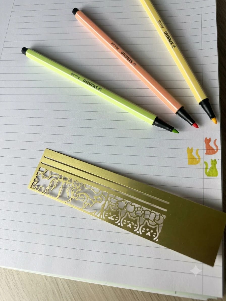 Customer photo review of Kedi Kitap Ayracı