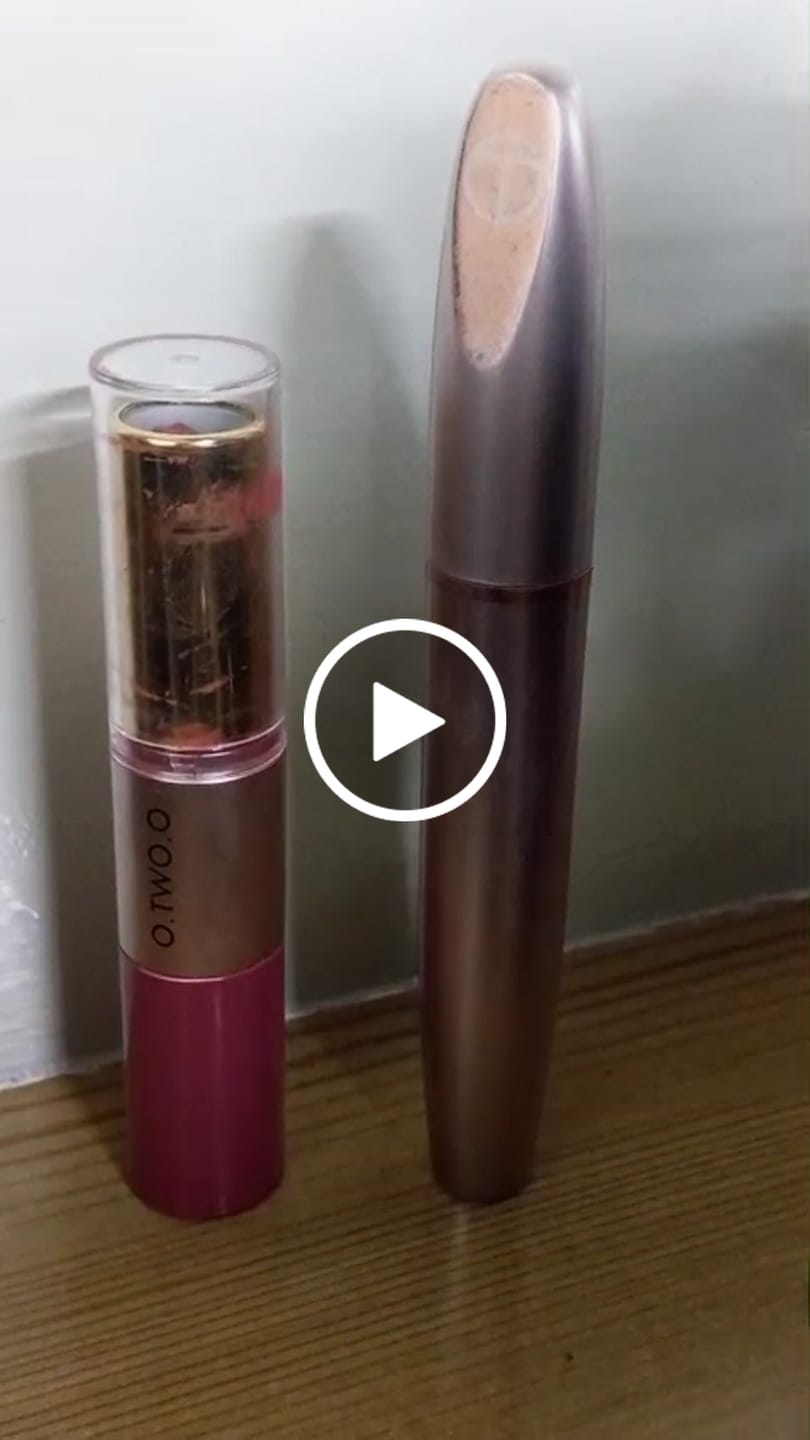 Customer video review of O.TWO.O ROSE GOLD 2 IN 1 LIPSTICK AND LIPGLOSS