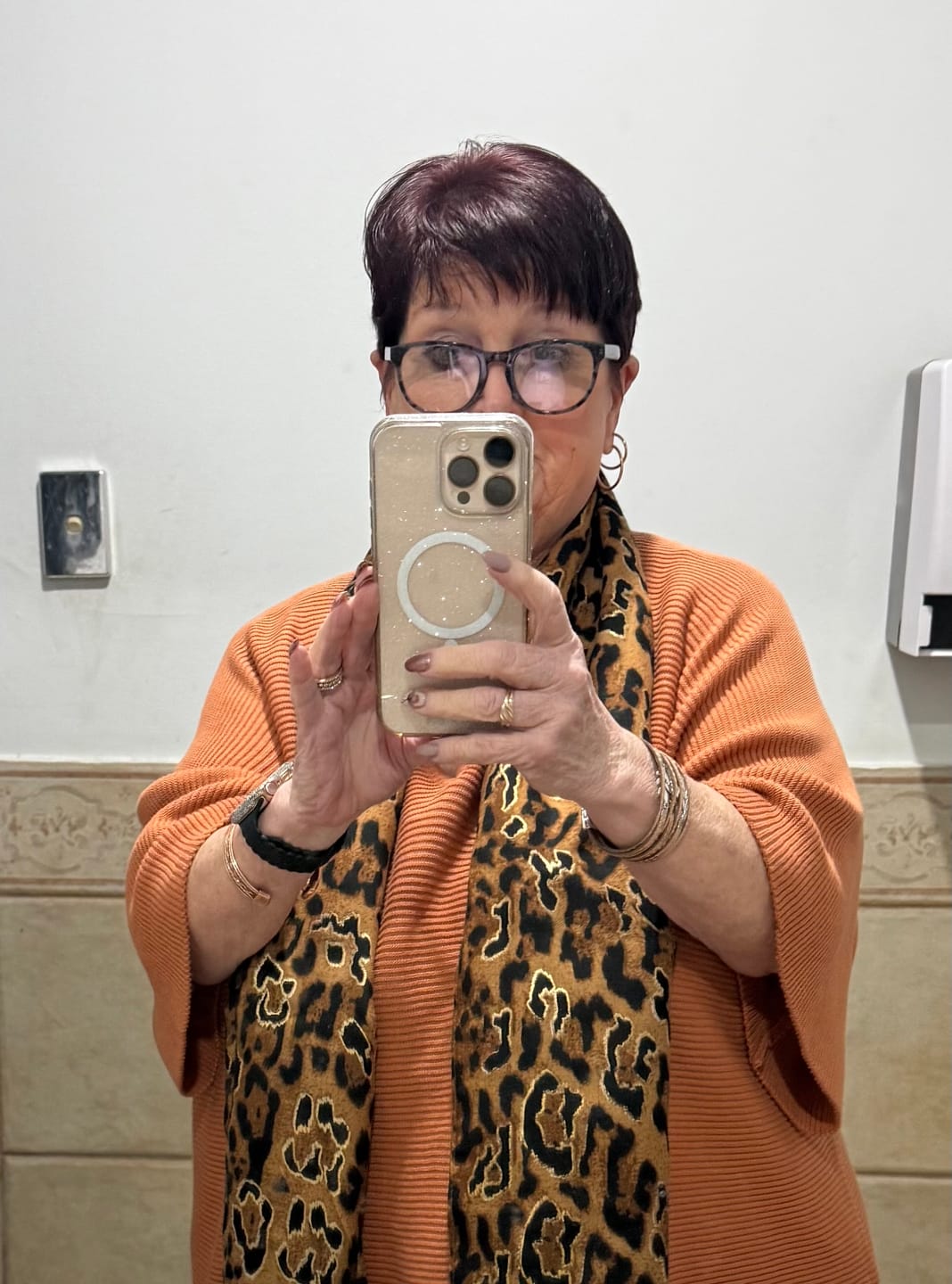 Customer photo review of Violet Toning Shampoo Bar