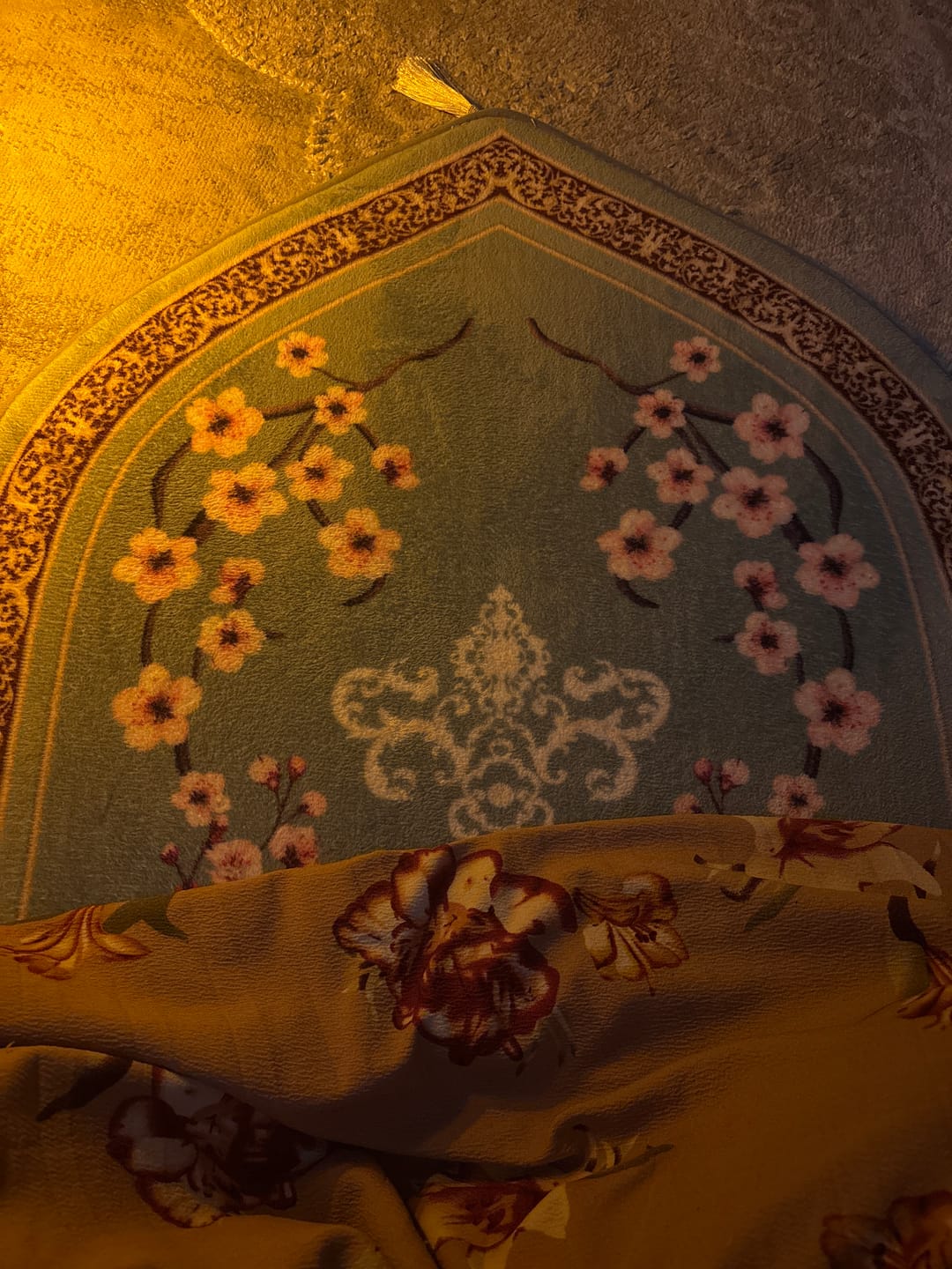 Customer photo review of Zehra Blossom Padded Prayer Mat