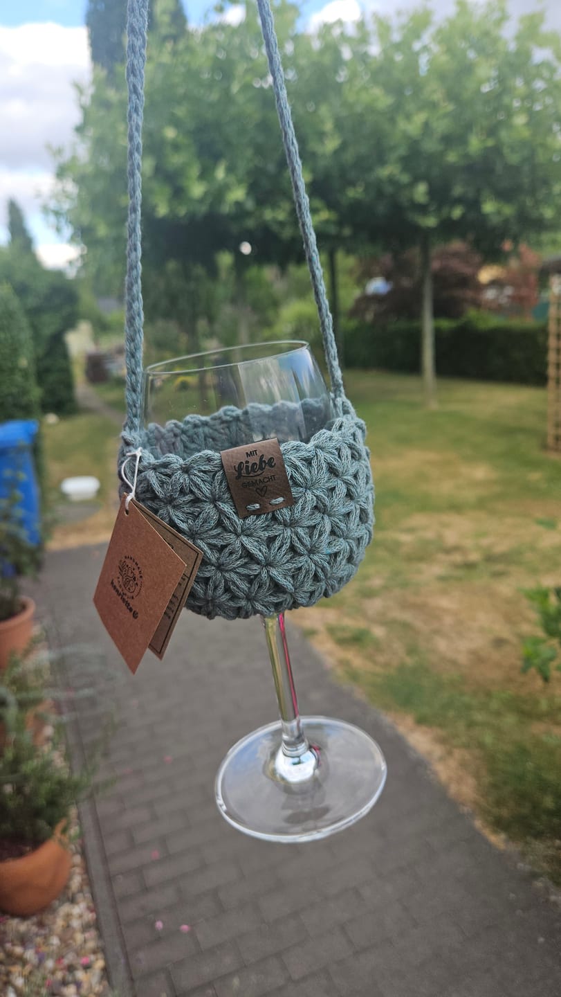 Customer photo review of Personalisierte Labels mit Chicago Screws - Kunstleder-Label mit Schrauben
