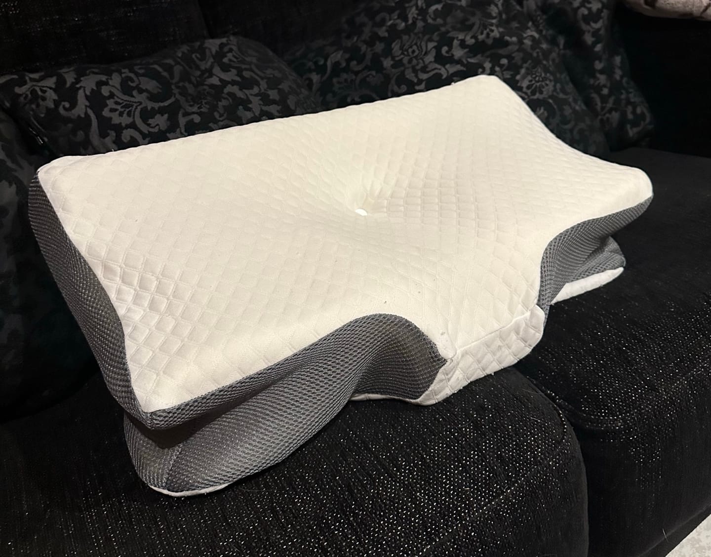 Customer photo review of Almohada cervical ergonómica
