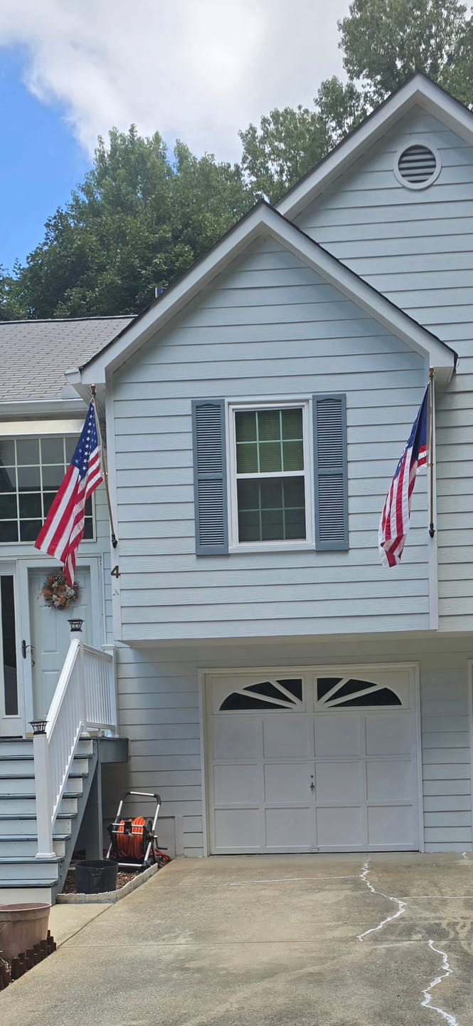 Customer photo review of 3' x 5' Bennington Flag Set