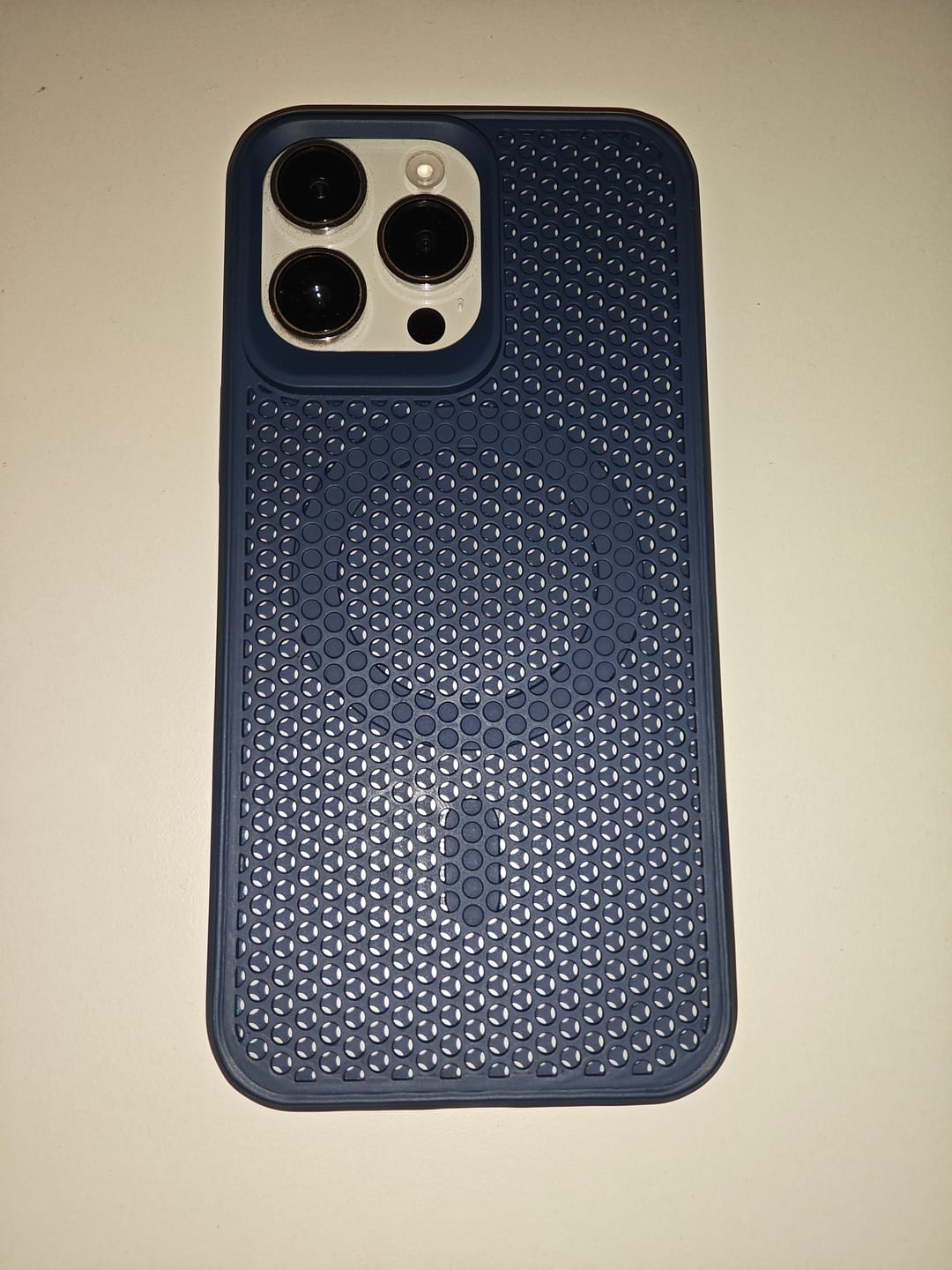 Customer photo review of Magsafe Honeycomb Cooling Pre-Order iPhone Case