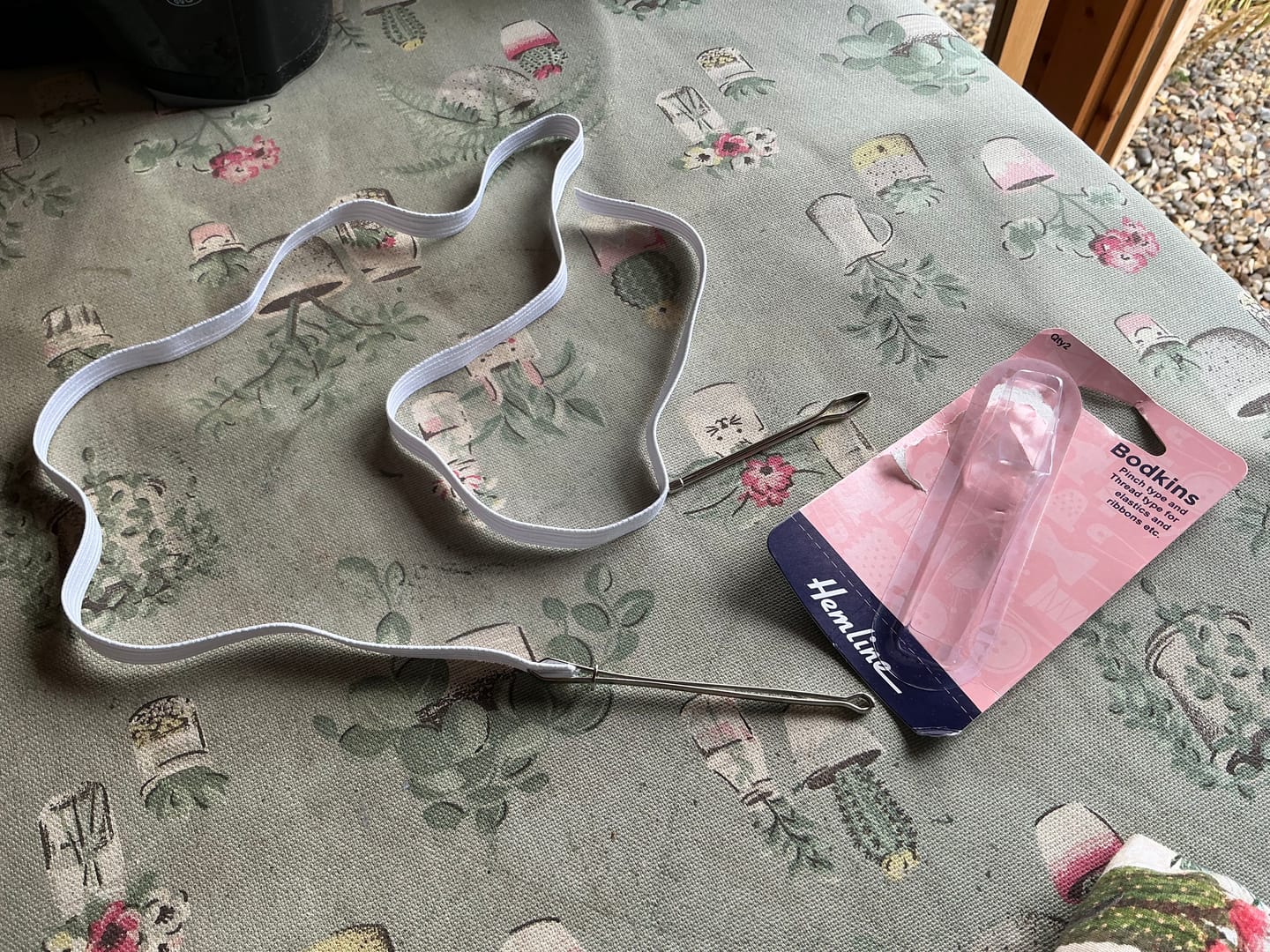 Customer photo review of Hemline Bodkin