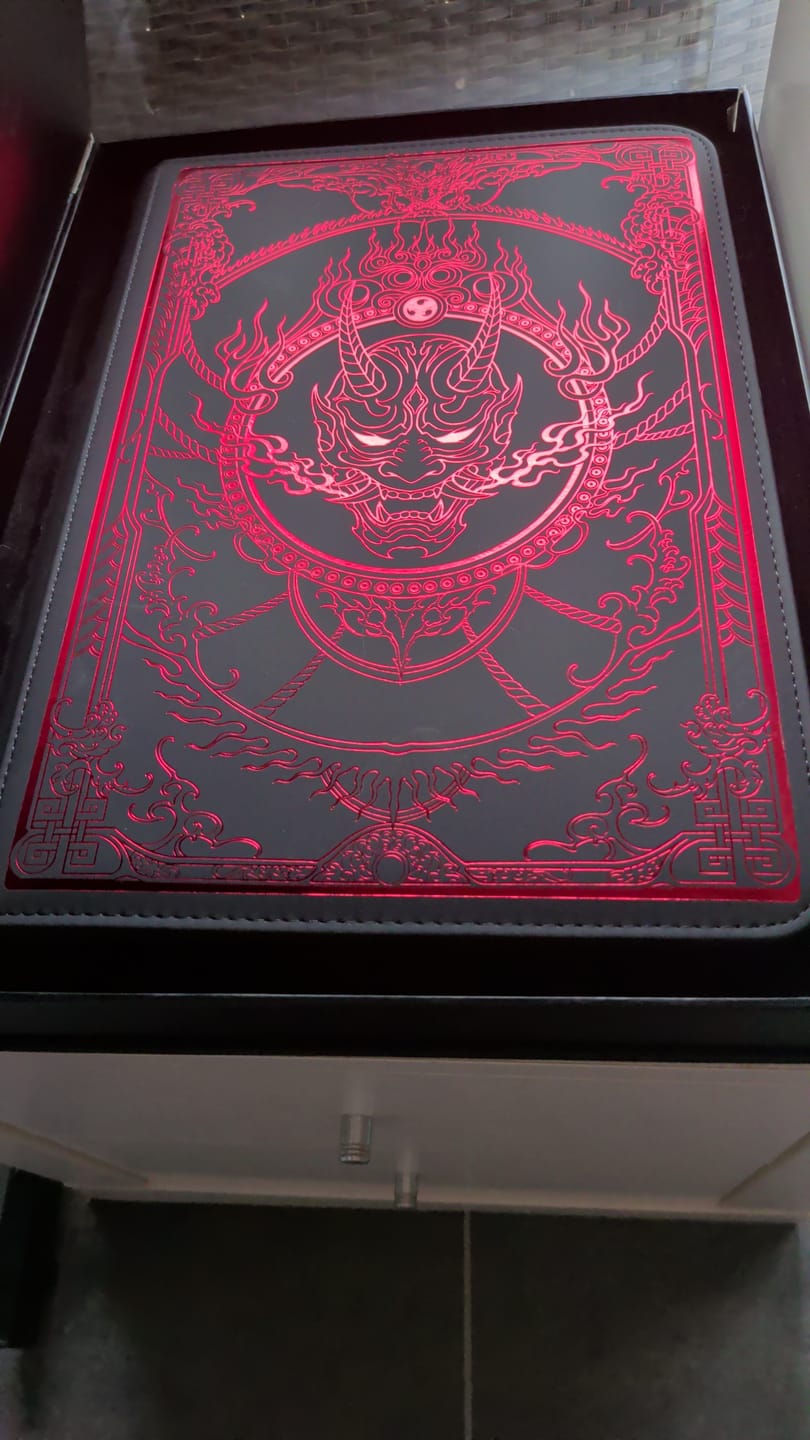 Customer photo review of BLOOD ONI - 9-Pocket Trading Card Binder