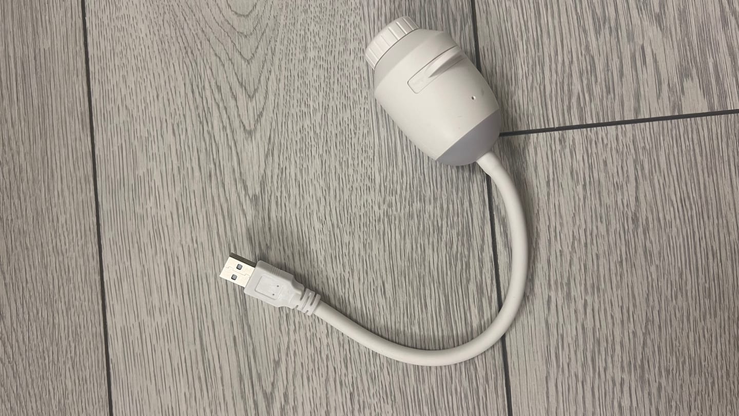 Customer photo review of USB Galaksi Projektör 2’si 1 Arada – LED Gece Lambası – 360° Ayarlanabilir 3 Değiştirilebilir Filmli LED Projektör